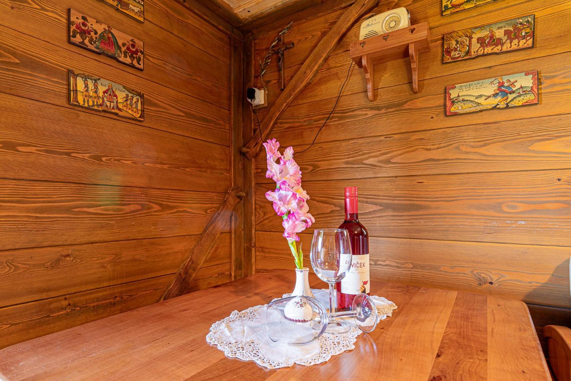 Vineyard Cottage Skatlar Otočec Buitenkant foto